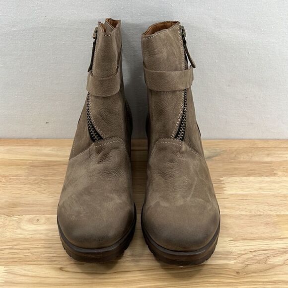 Bueno Fast Bootie- Taupe Nubuck- EU Size 42 (US 11)- NIB - Picture 2 of 7